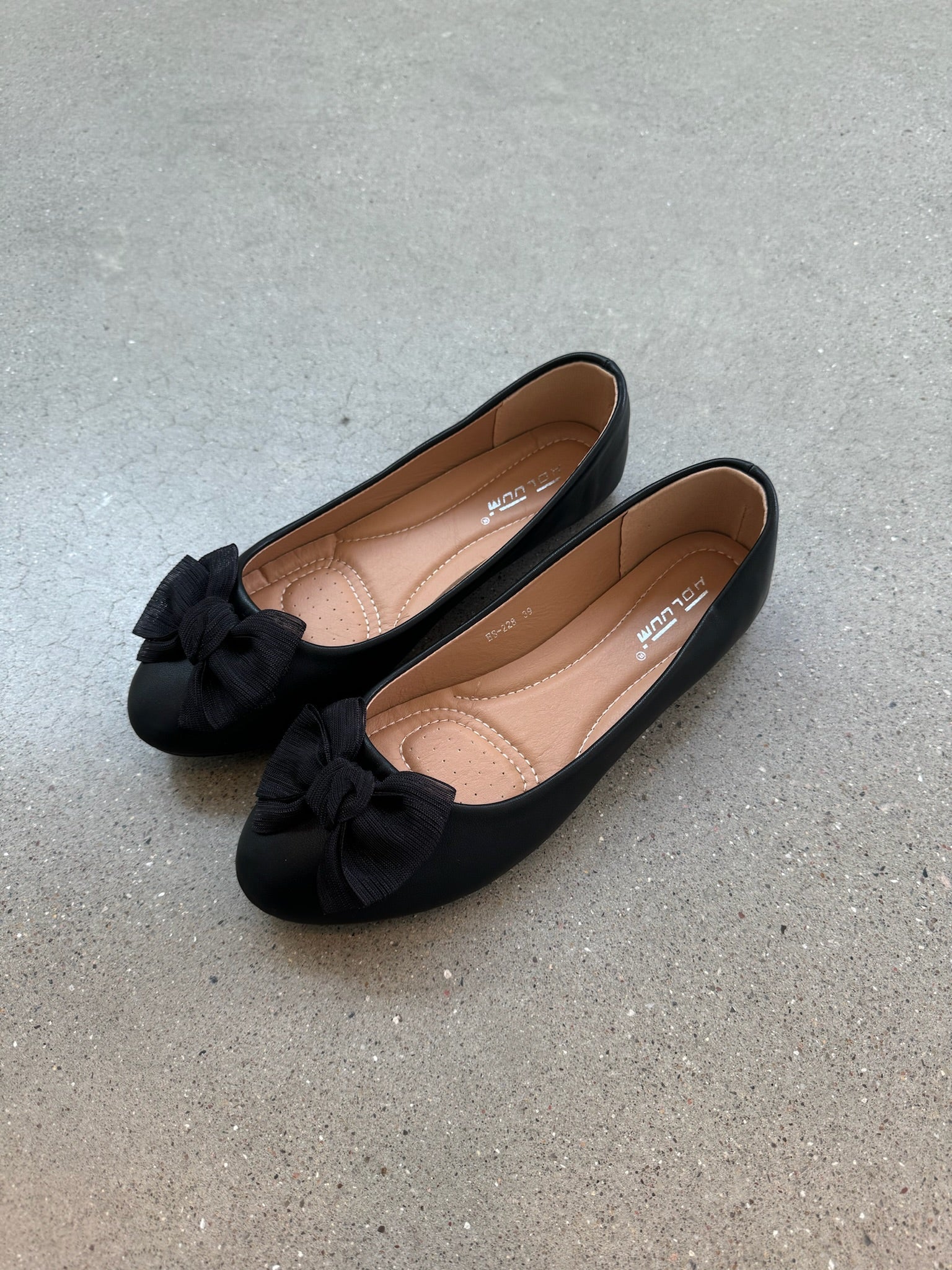 Xenia Ballerina - Black