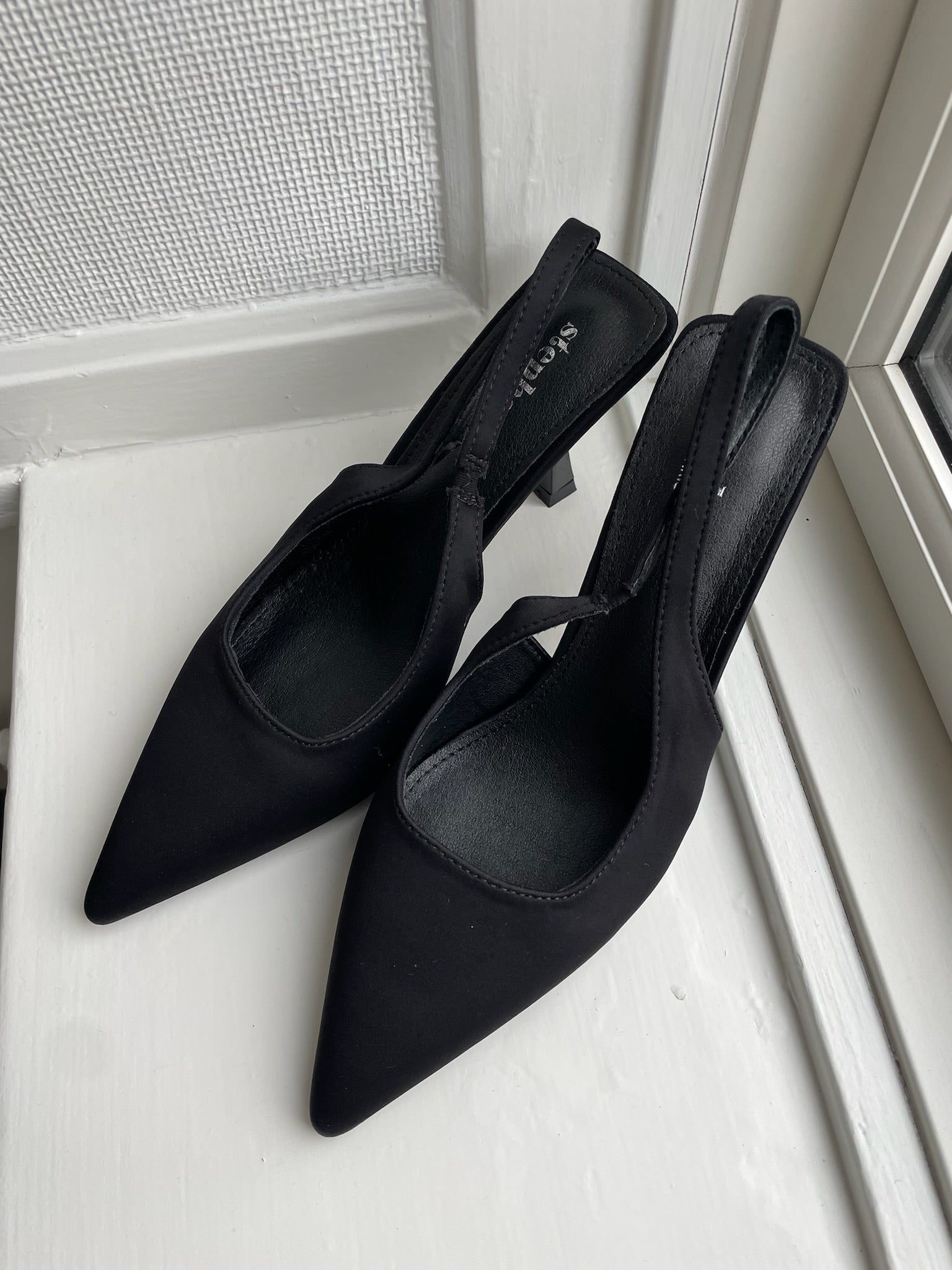 Louise Slingback Pumps - Black