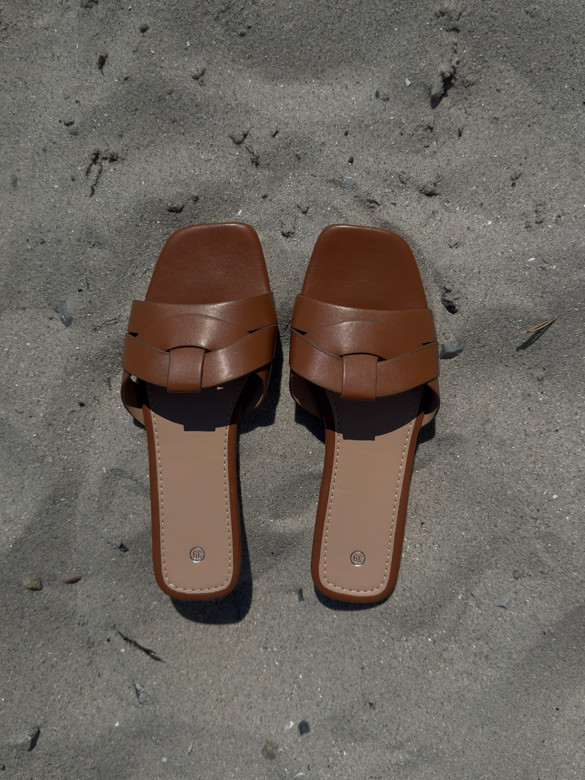 Thea Sandal - Brown