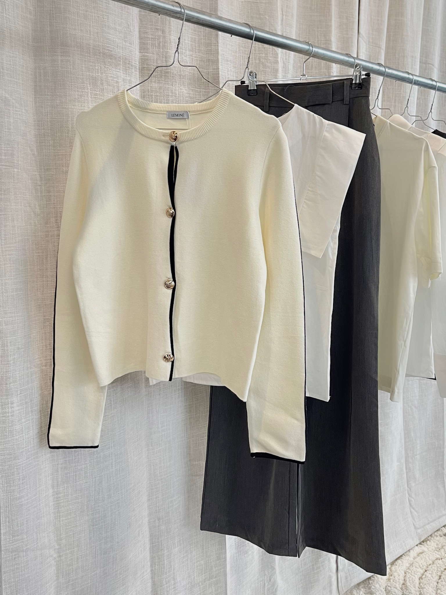 Carla Cardigan - White